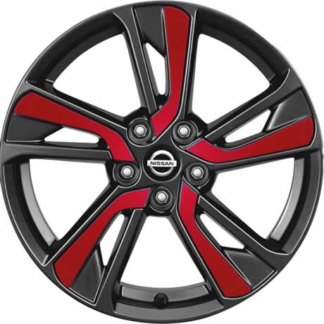 Nissan wheel after customisation - diamond cut and painting repair